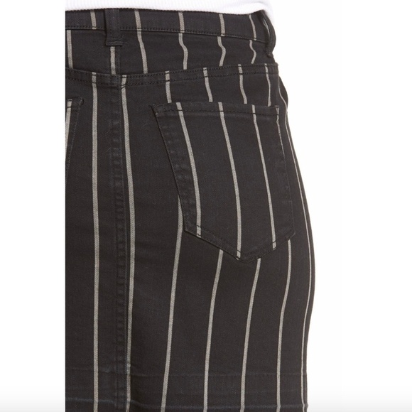 NEW Tinsel Mob Wife Stripe Black Denim Miniskirt SZ 10 - Picture 4 of 5